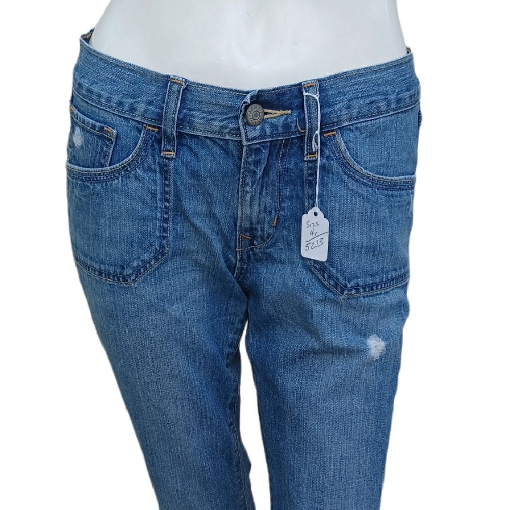 52135...Old Navy Diva Bootcut Jeans Size 4R W28, 29"Inseam 7"Rise
